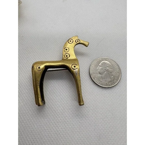 Vintage Gold Tone Horse Brooch Sculptural Mid Century Modern Style Animal Figure - Picture 6 of 8
